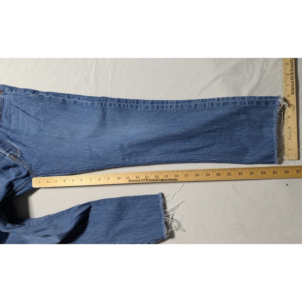 Levis 501 Button-Fly Cropped Raw Hem Straight Denim Jeans - Women‎ 28X26 - Picture 8 of 16